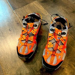 Women’s Salomon Techphibian water shoes. Orange/taupe.
